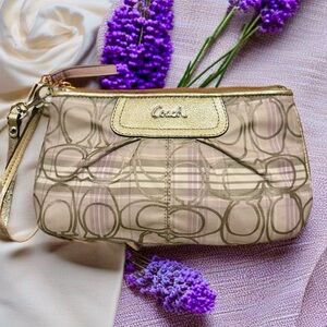 COACH Tartan Signature Plaid Large Wristlet – Gold/Khaki/Lavender